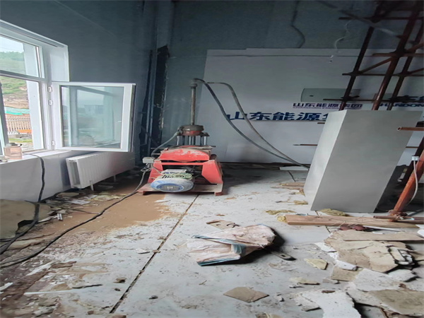 桓台地基基础下沉墙体裂缝加固注浆顶升施工